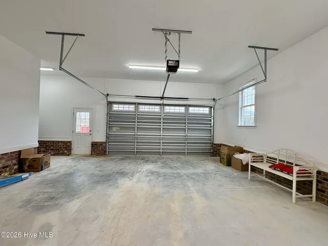 $389,900 | 7491 Sweetwater Drive, Nashville, NC 27856