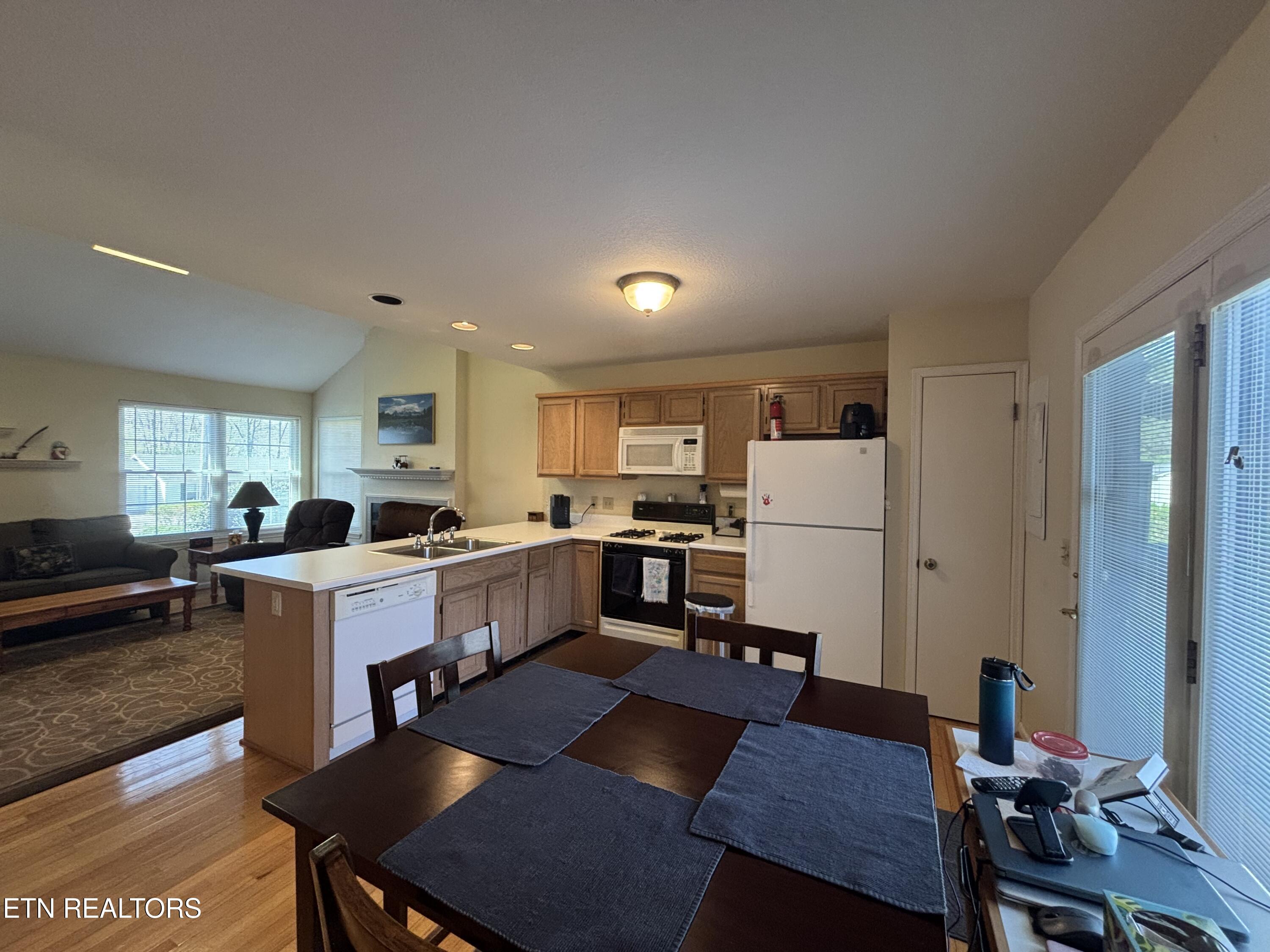 6021 Osage Road Crossville, TN 38572 - Photo 13 of 33 Kitchen to Living room