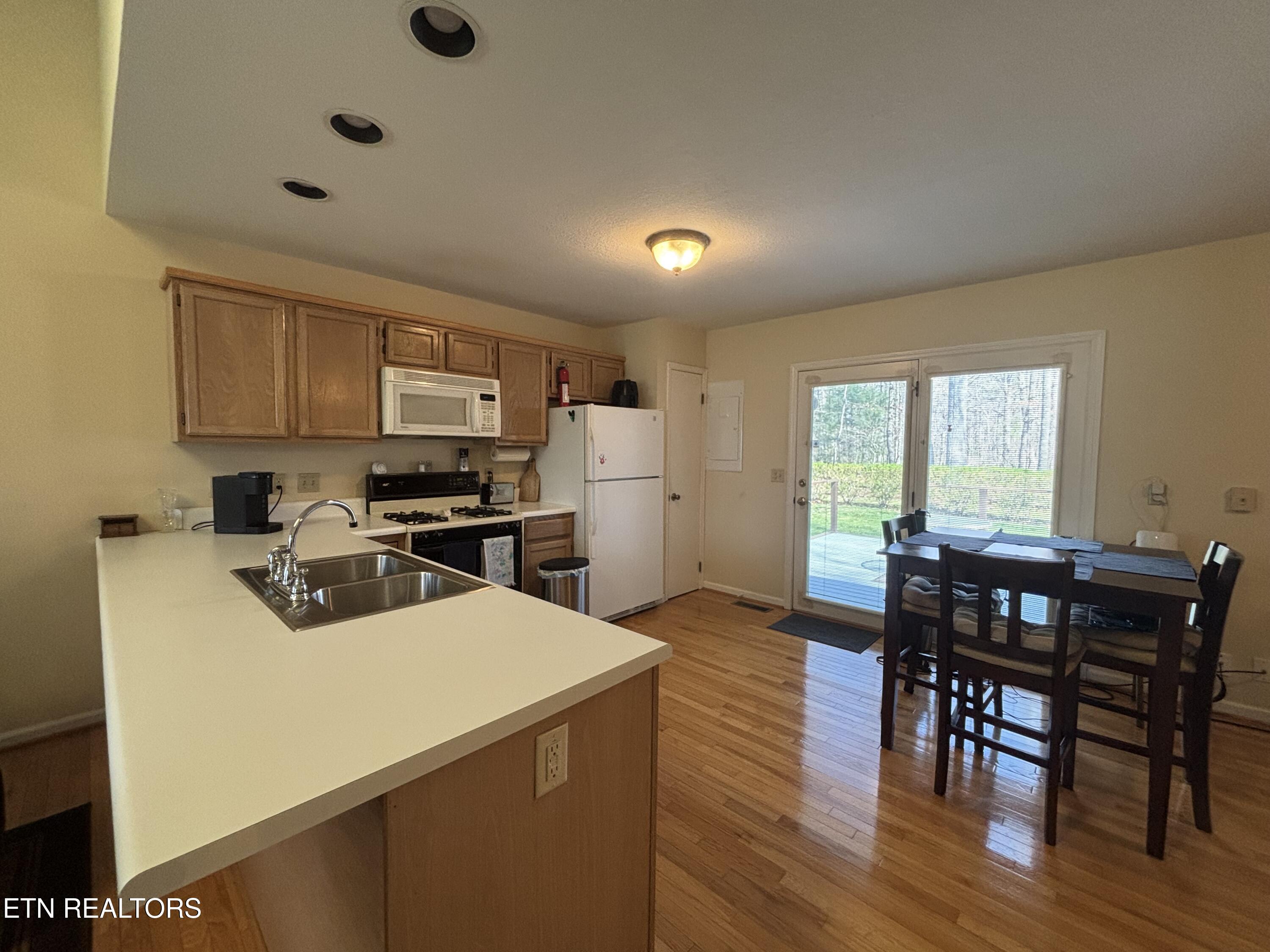 6021 Osage Road Crossville, TN 38572 - Photo 14 of 33 Kitchen from LR