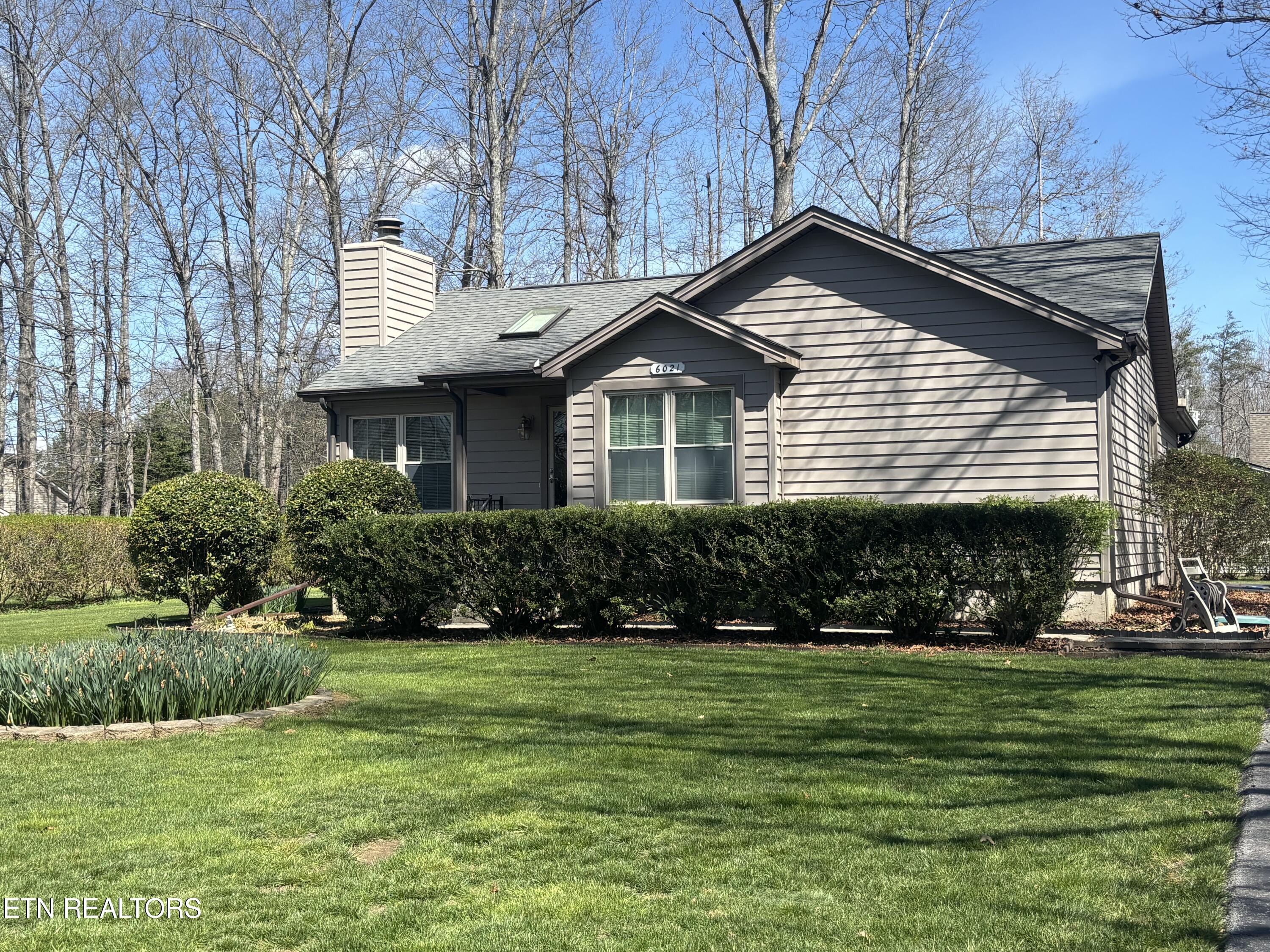 6021 Osage Road Crossville, TN 38572 - Photo 2 of 33 Front