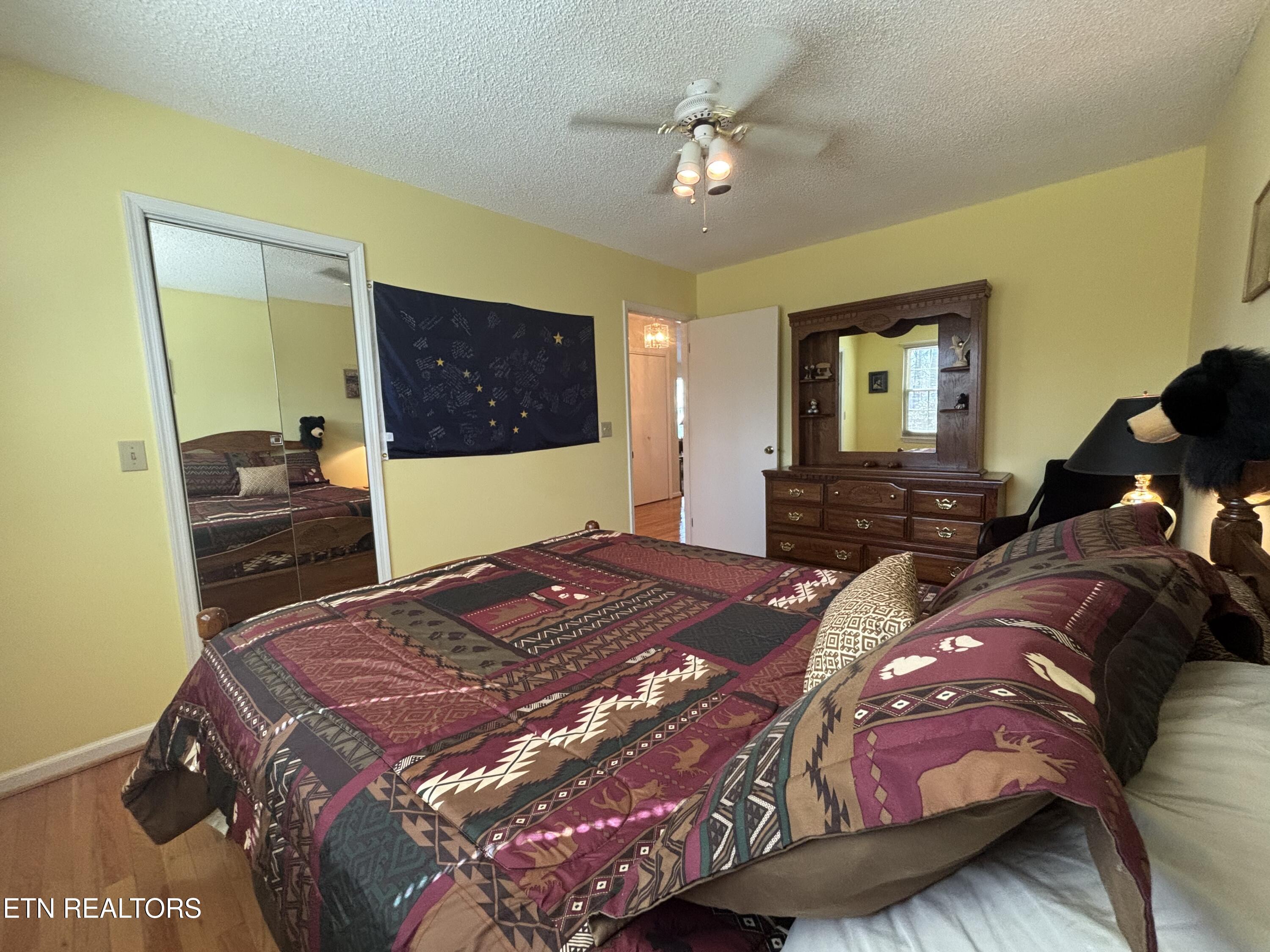 6021 Osage Road Crossville, TN 38572 - Photo 25 of 33 Guest Room