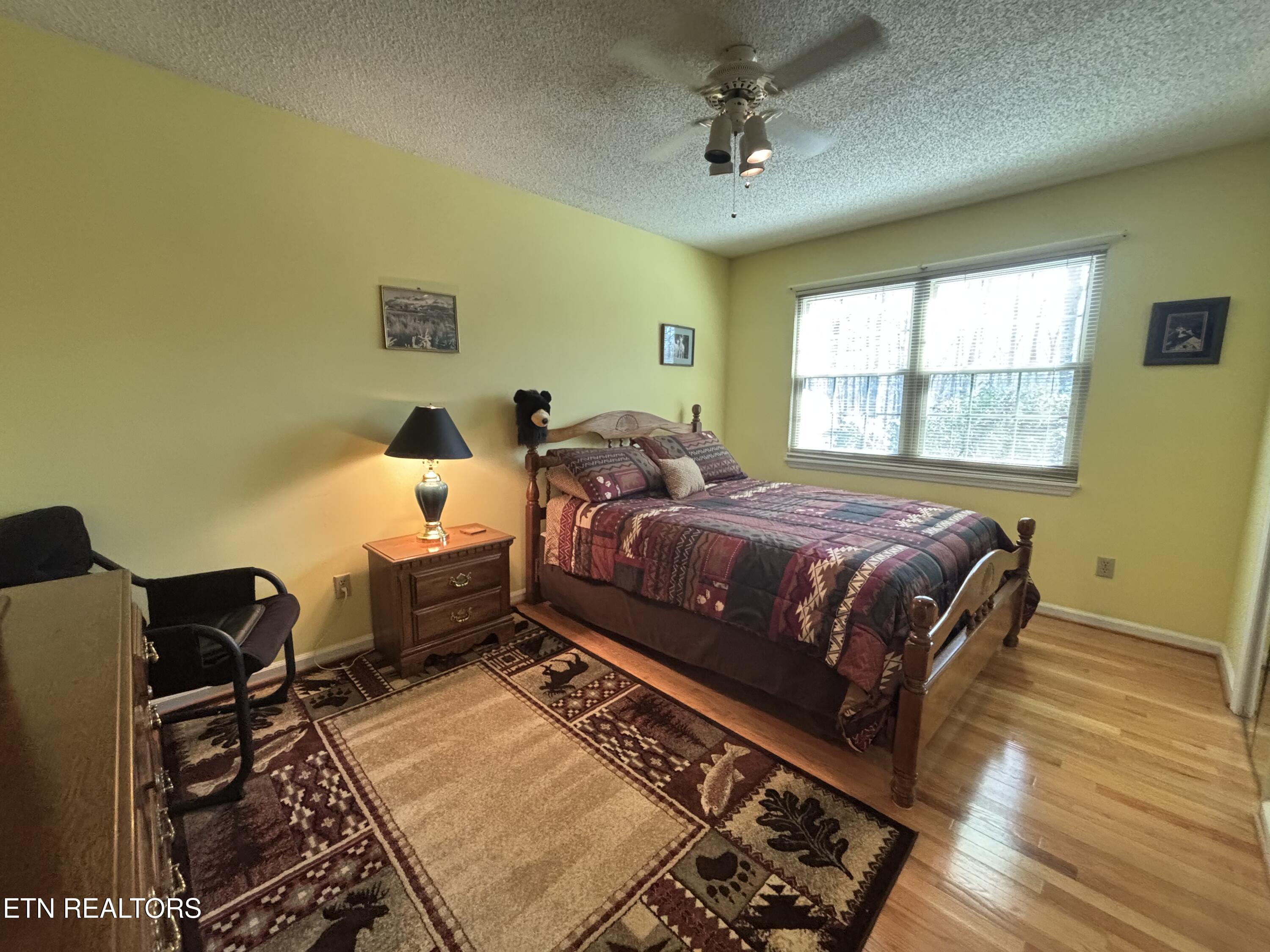 6021 Osage Road Crossville, TN 38572 - Photo 26 of 33 Guest Room