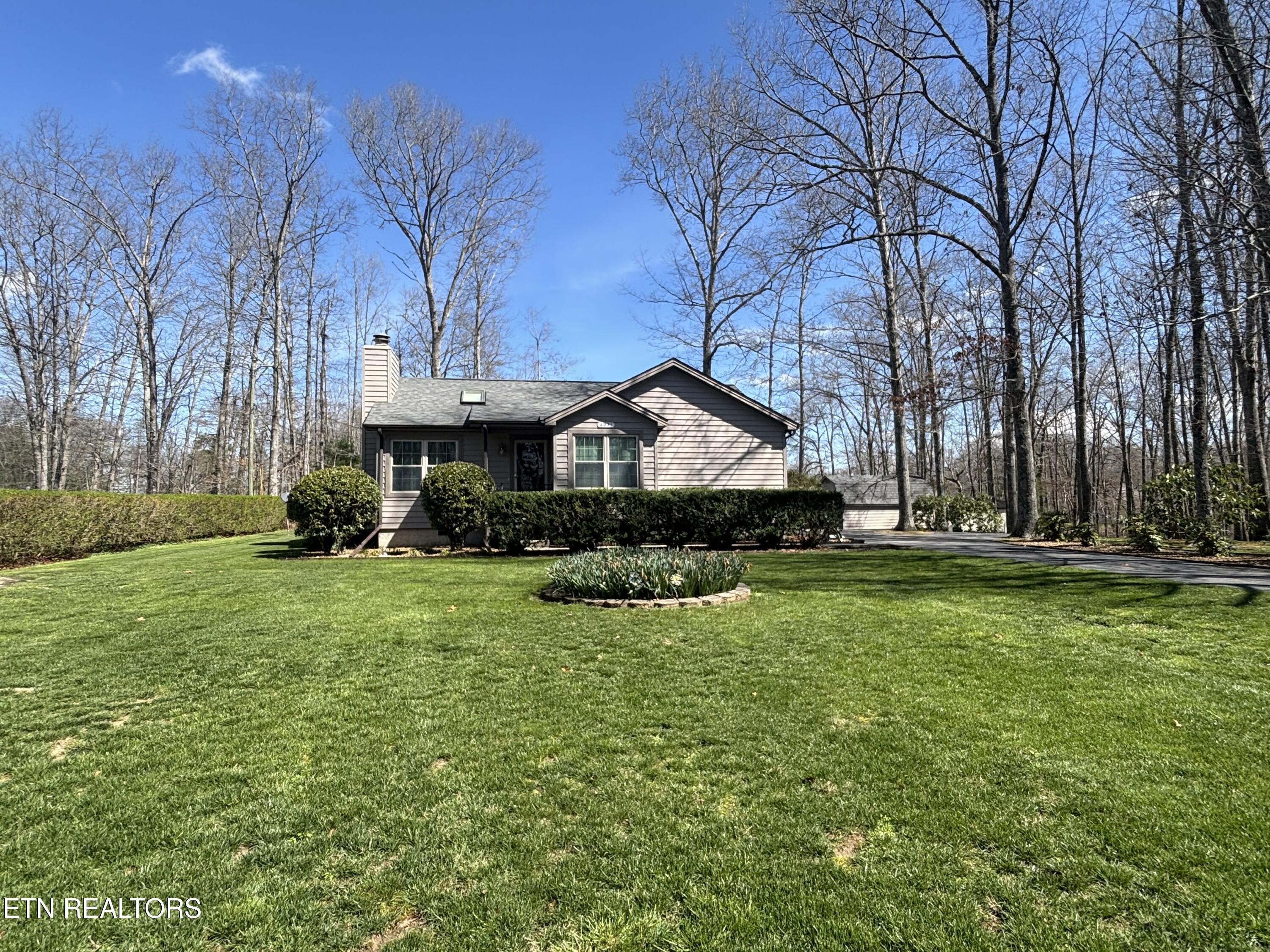 6021 Osage Road Crossville, TN 38572 - Photo 3 of 33 Sets back from Road