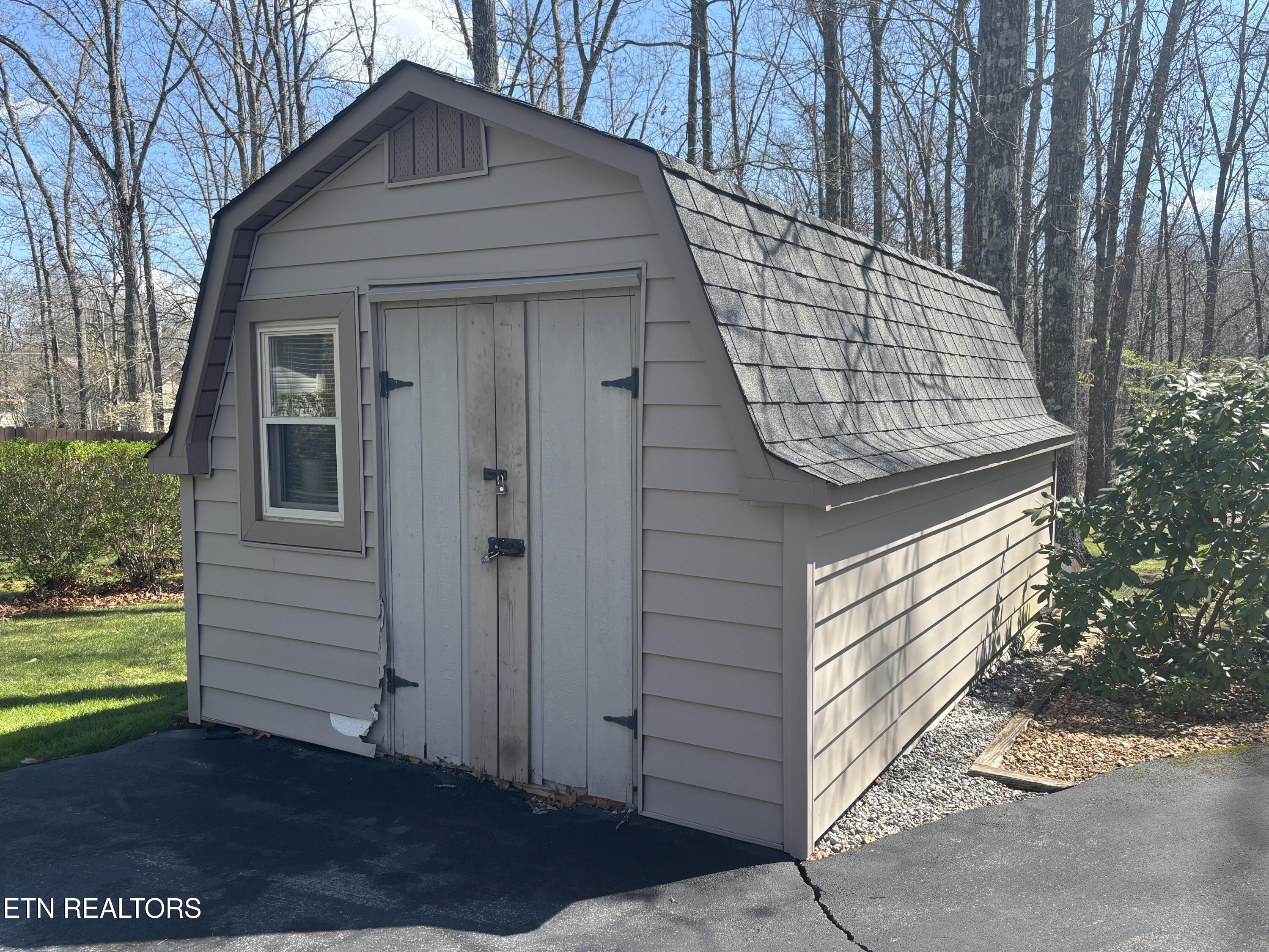 6021 Osage Road Crossville, TN 38572 - Photo 33 of 33 Shed