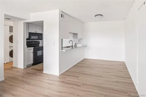 $239,500 | 539 Wright Street, Unit 305, Lakewood, CO 80228