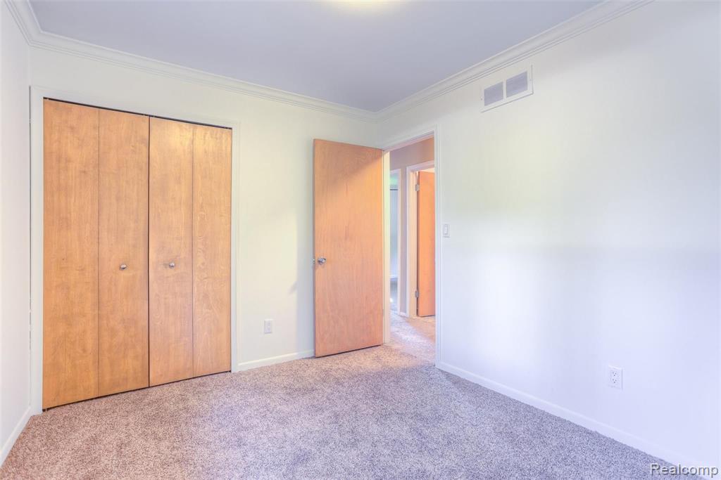 35115 West 13 Mile Road Farmington Hills, MI 48331 - Photo 34 of 50