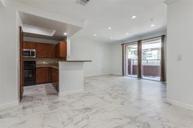 $274,000 | 330 Las Colinas Boulevard East, Unit 158, Irving, TX 75039