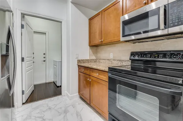 $274,000 | 330 Las Colinas Boulevard East, Unit 158, Irving, TX 75039