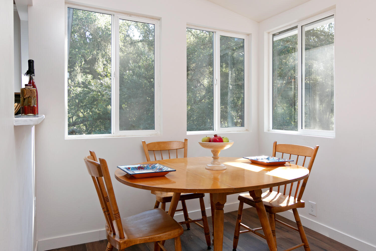9 Kinevan Road Santa Barbara, CA 93105 - Photo 18 of 52 9 Kinevan Rd-015-024-Dining Room-MLS_Siz
