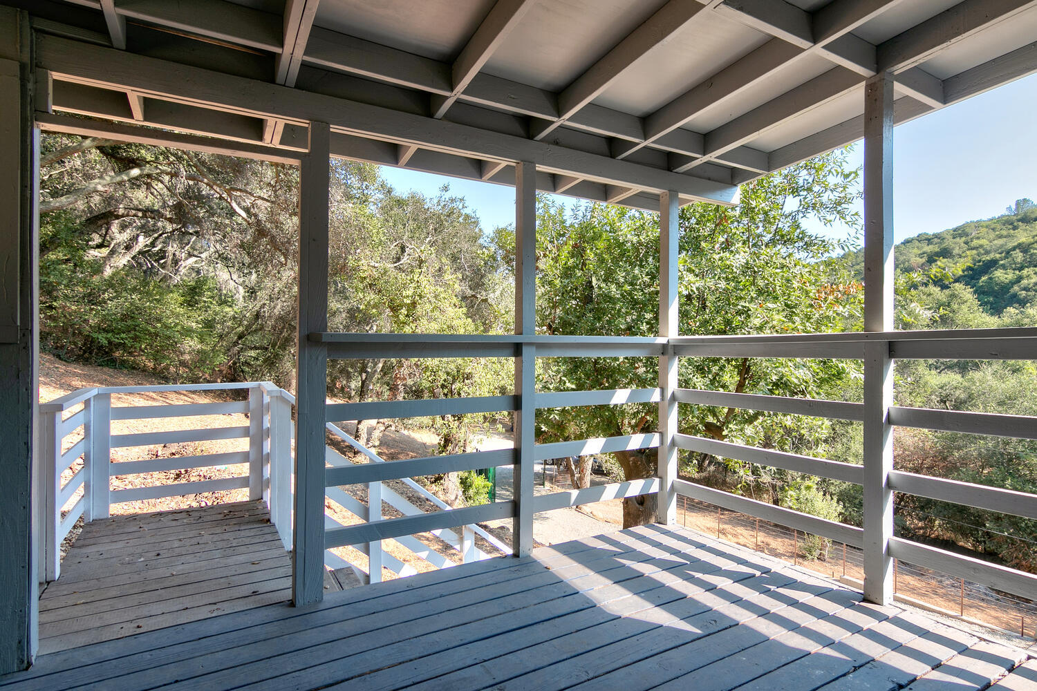 9 Kinevan Road Santa Barbara, CA 93105 - Photo 32 of 52 9 Kinevan Rd-026-021-Deck-MLS_Size