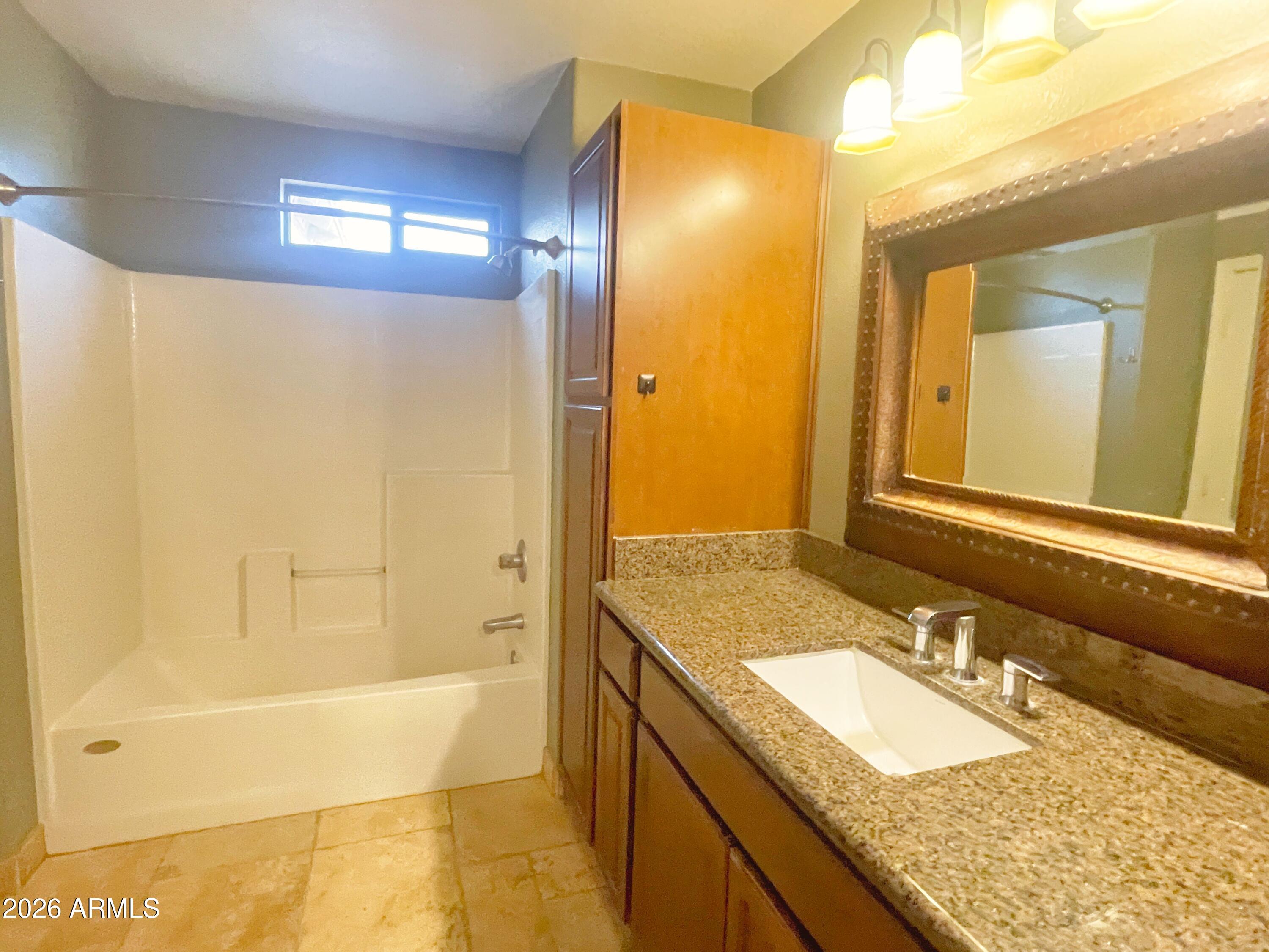 1154 South Boulder Street, Unit E Gilbert, AZ 85296 - Photo 13 of 21