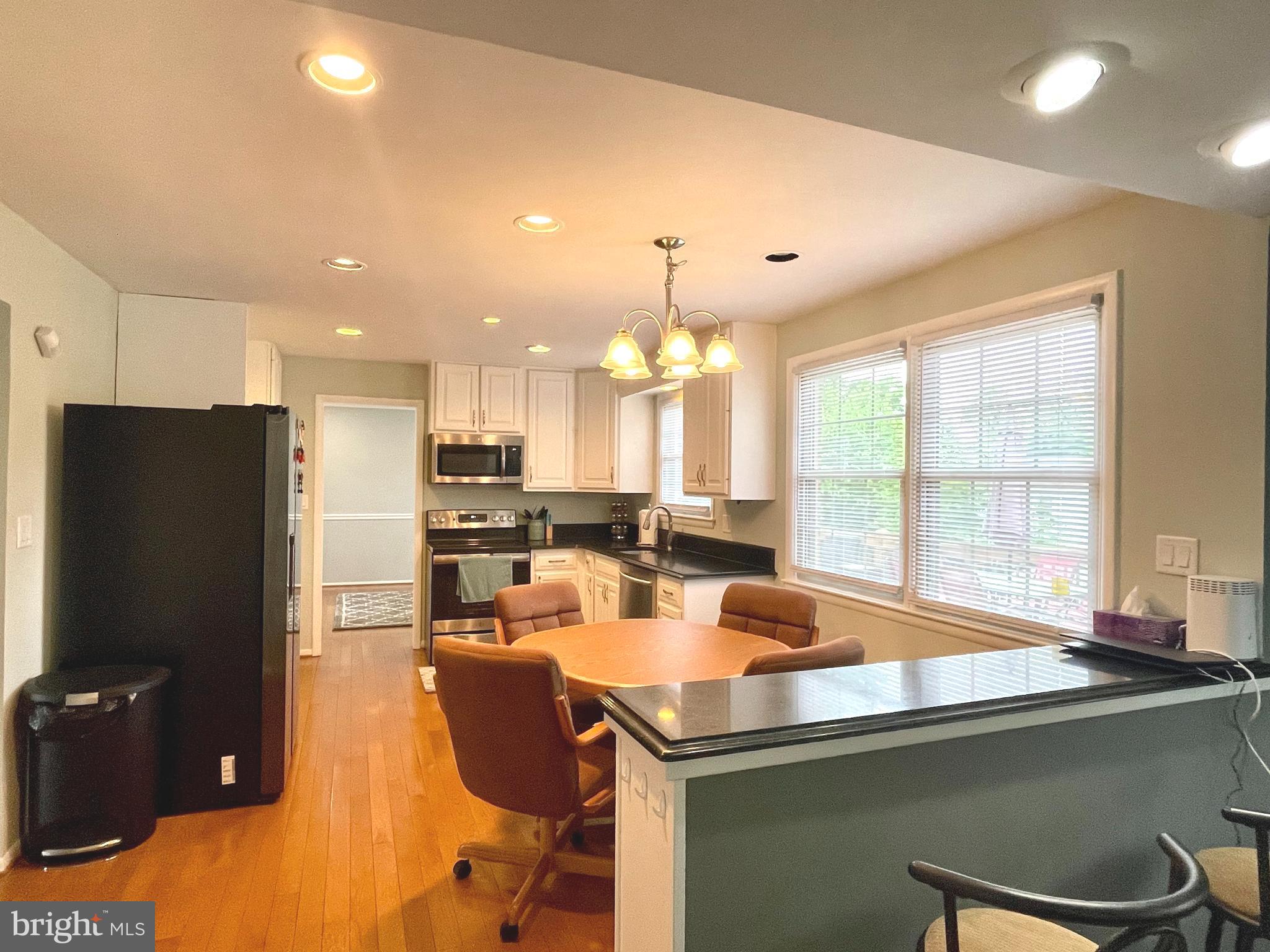 10831 Sandringham Road Cockeysville, MD 21030 - Photo 10 of 44 Gallery Image 10