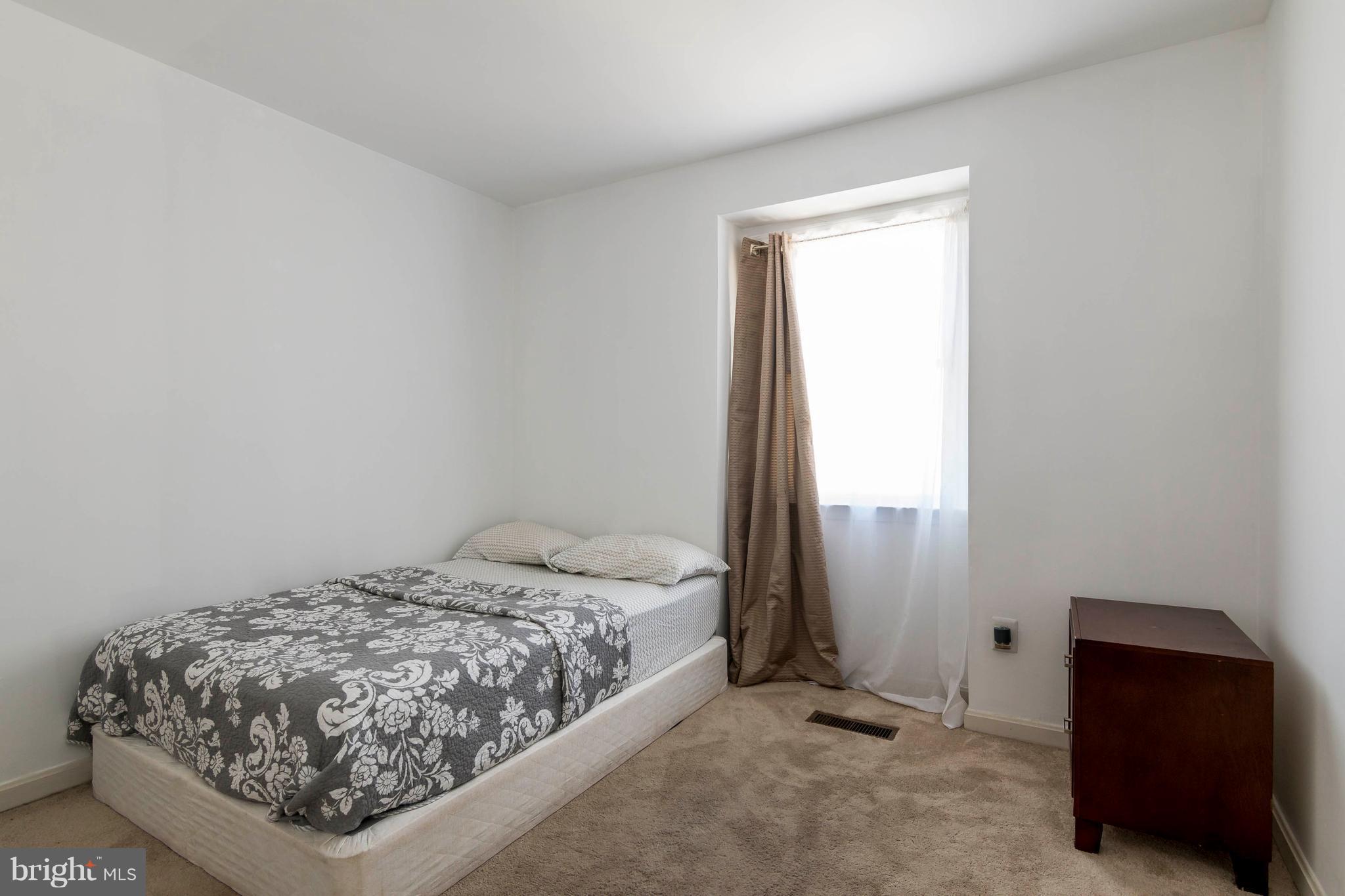 14355 Rosetree Court Silver Spring, MD 20906 - Photo 19 of 24 Bedroom