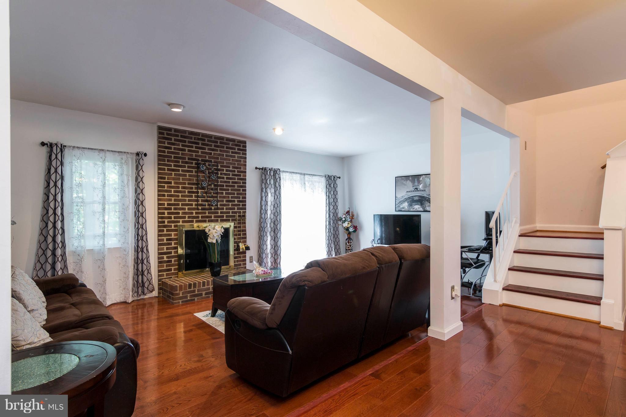 14355 Rosetree Court Silver Spring, MD 20906 - Photo 8 of 24 Living Room