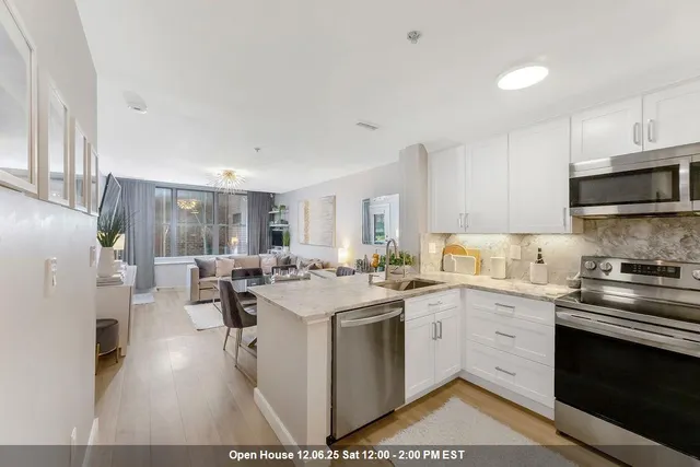 $569,000 | 26 Ave At Port Imperial, Unit B37, West New York, NJ 07093