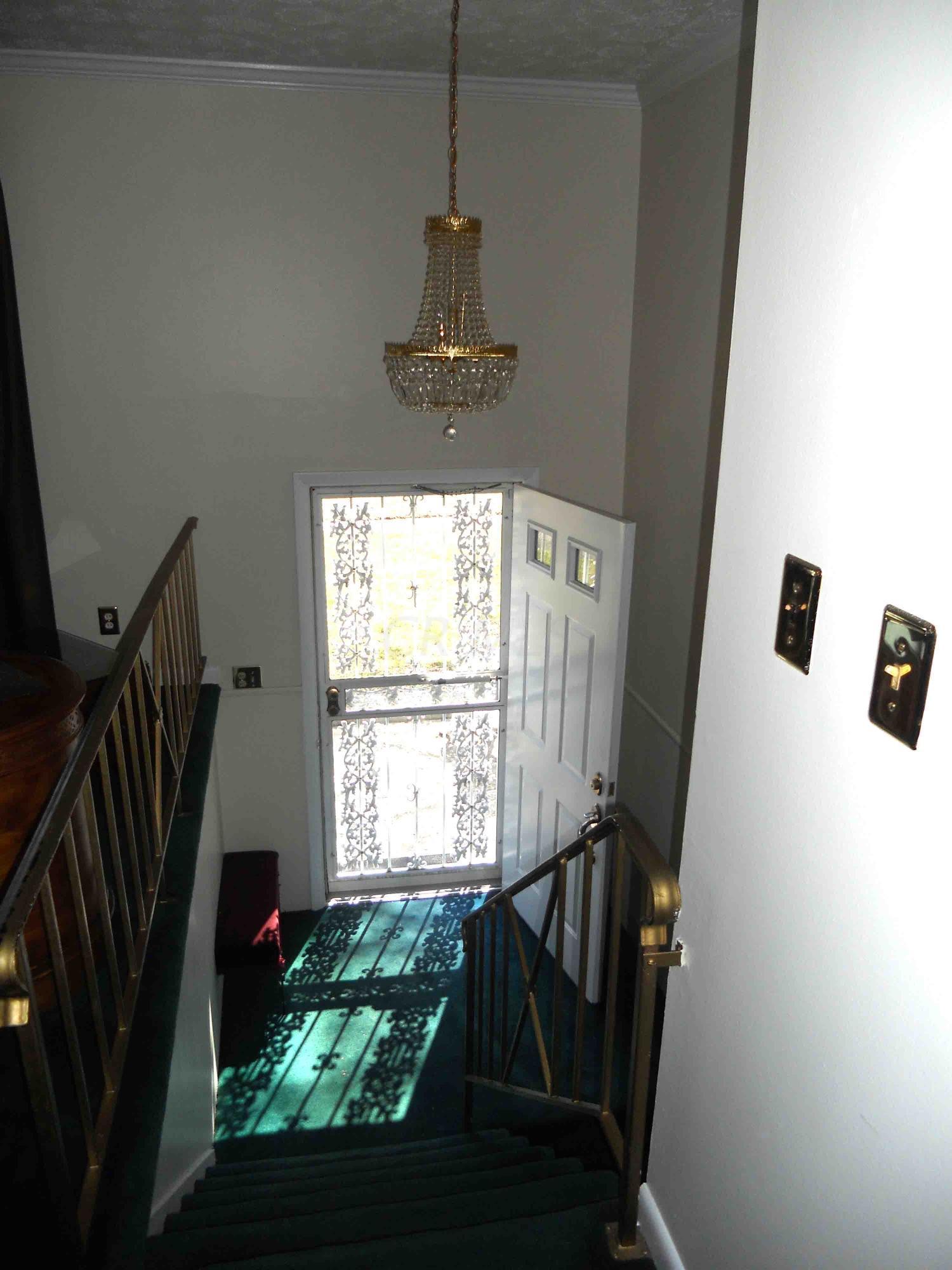 5109 Fairlane Road Columbus, OH 43207 - Photo 15 of 24 Gallery Image 15
