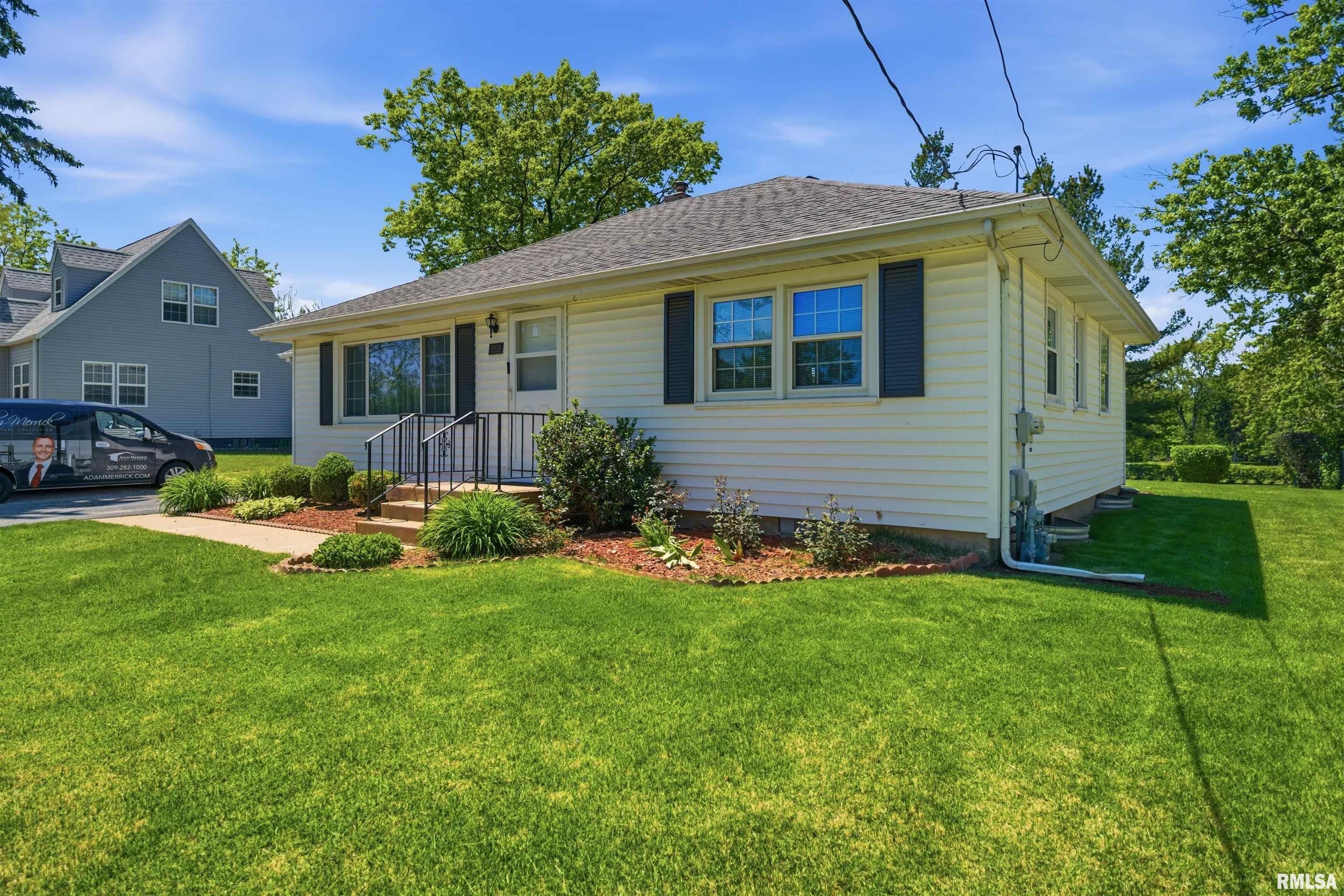 5203 North Sheridan Road Peoria, IL 61614 - Photo 2 of 31