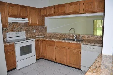 $3,000 | 3093 Inglewood Terrace, Boca Raton, FL 33431