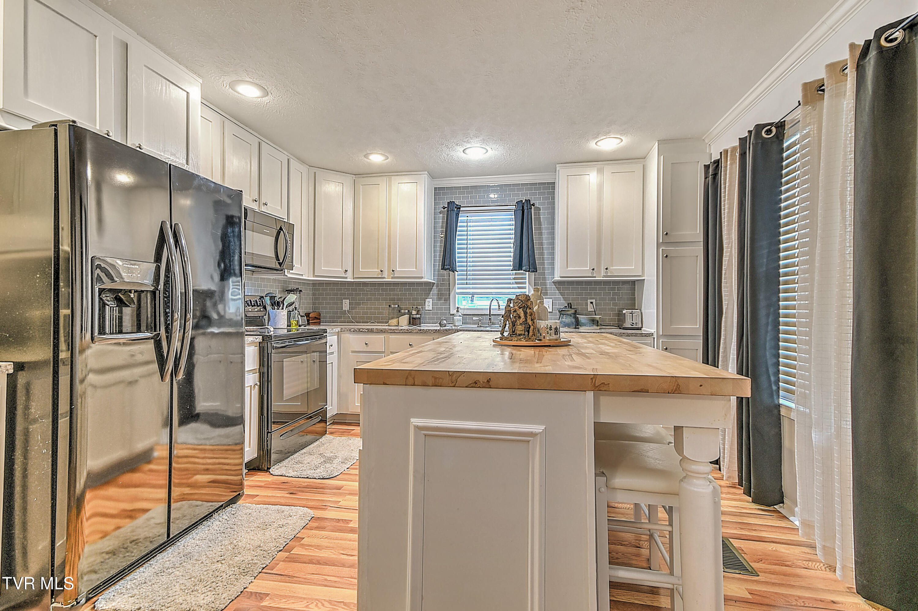 3117 Avoca Road Bristol, TN 37620 - Photo 10 of 32 3177 Avoca CP-10