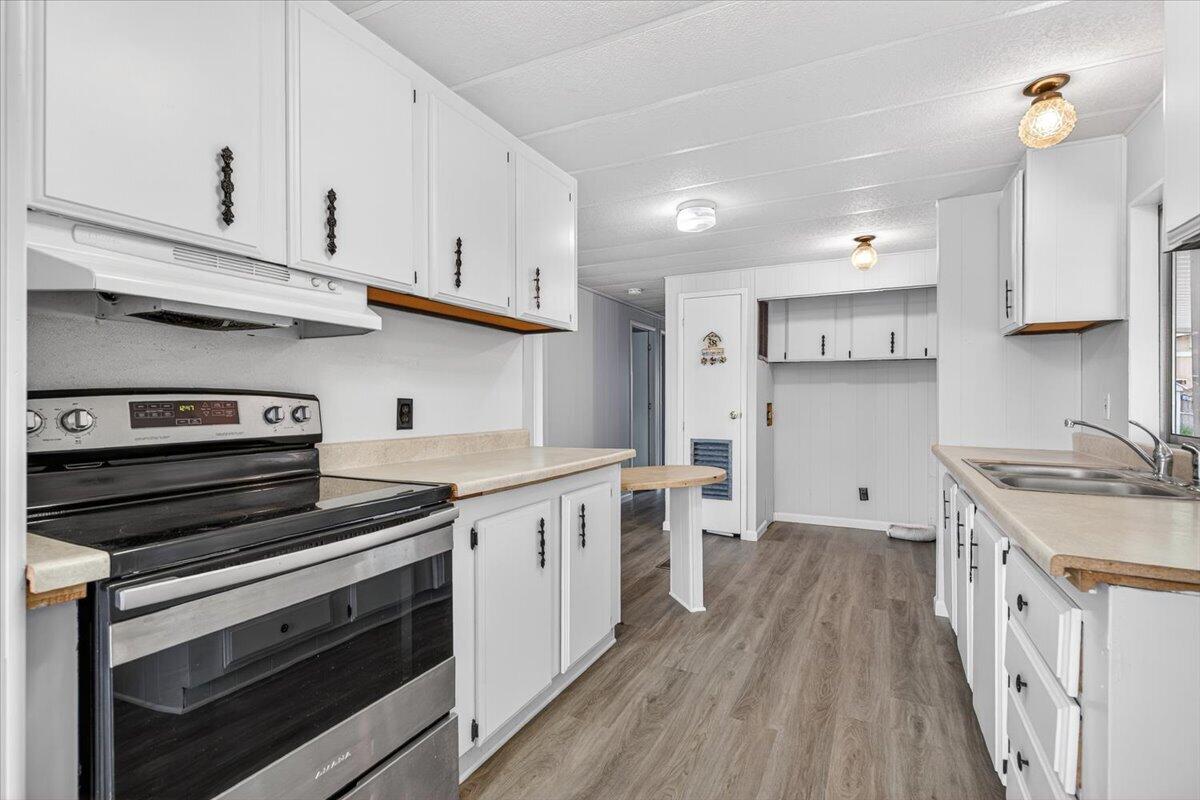 8401 Old Stage Road, Unit 56 Central Point, OR 97502 - Photo 4 of 28