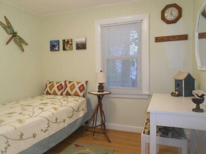 16 Pine Hill Road South Cape Neddick, ME 03902 - Photo 6 of 19 Back Bedroom