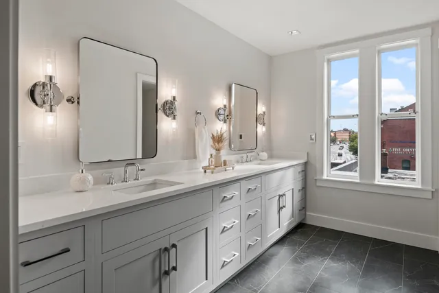 $2,369,000 | 2 India Street, Unit 3, Portland, ME 04101