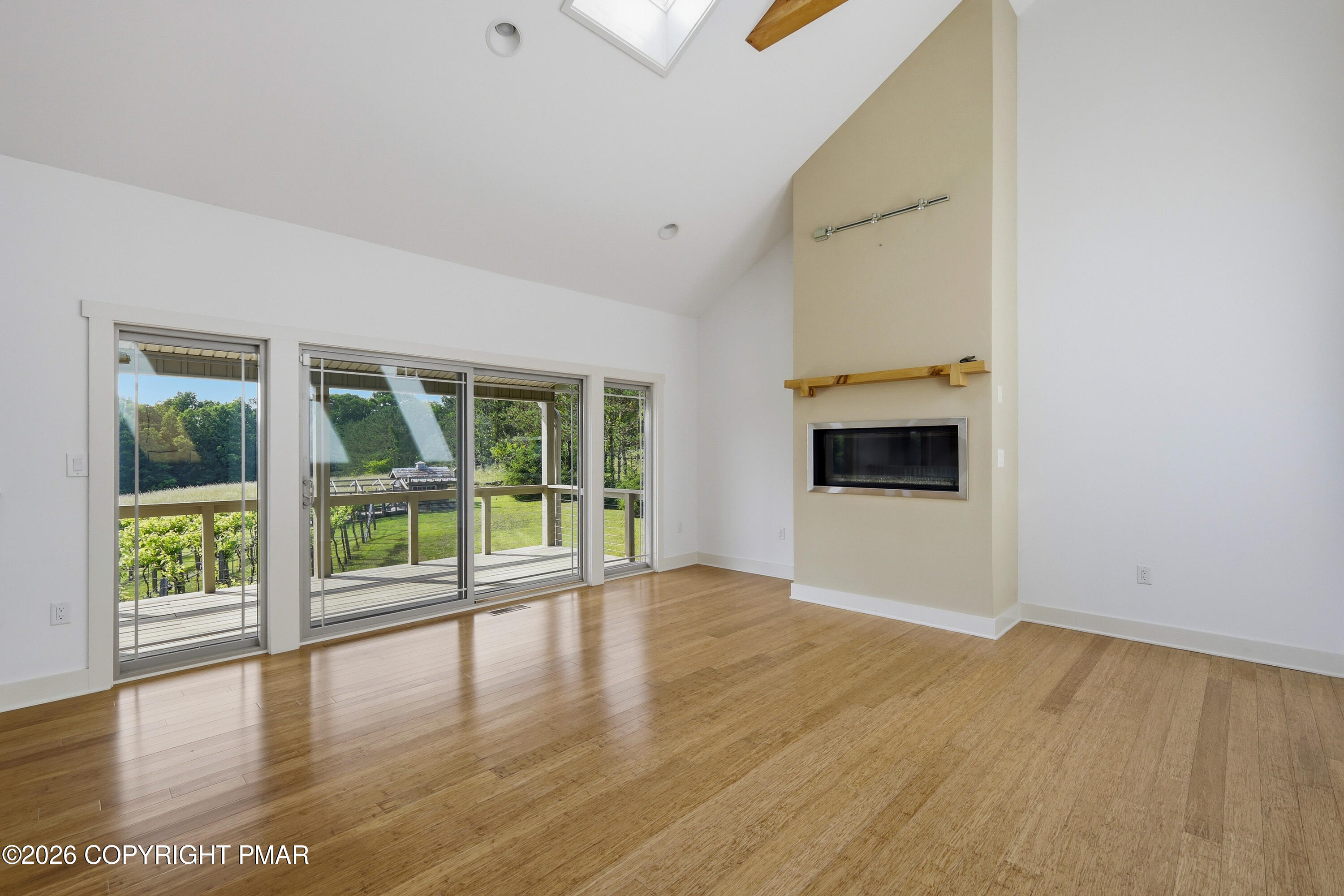 2432 Rimrock Drive Stroudsburg, PA 18360 - Photo 59 of 102 37-Photo-36