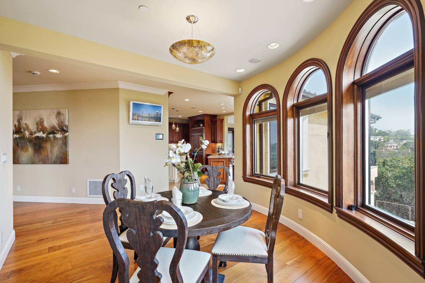 Queens Court San Carlos, CA 94070 - Photo 26 of 72 Gallery Image 26