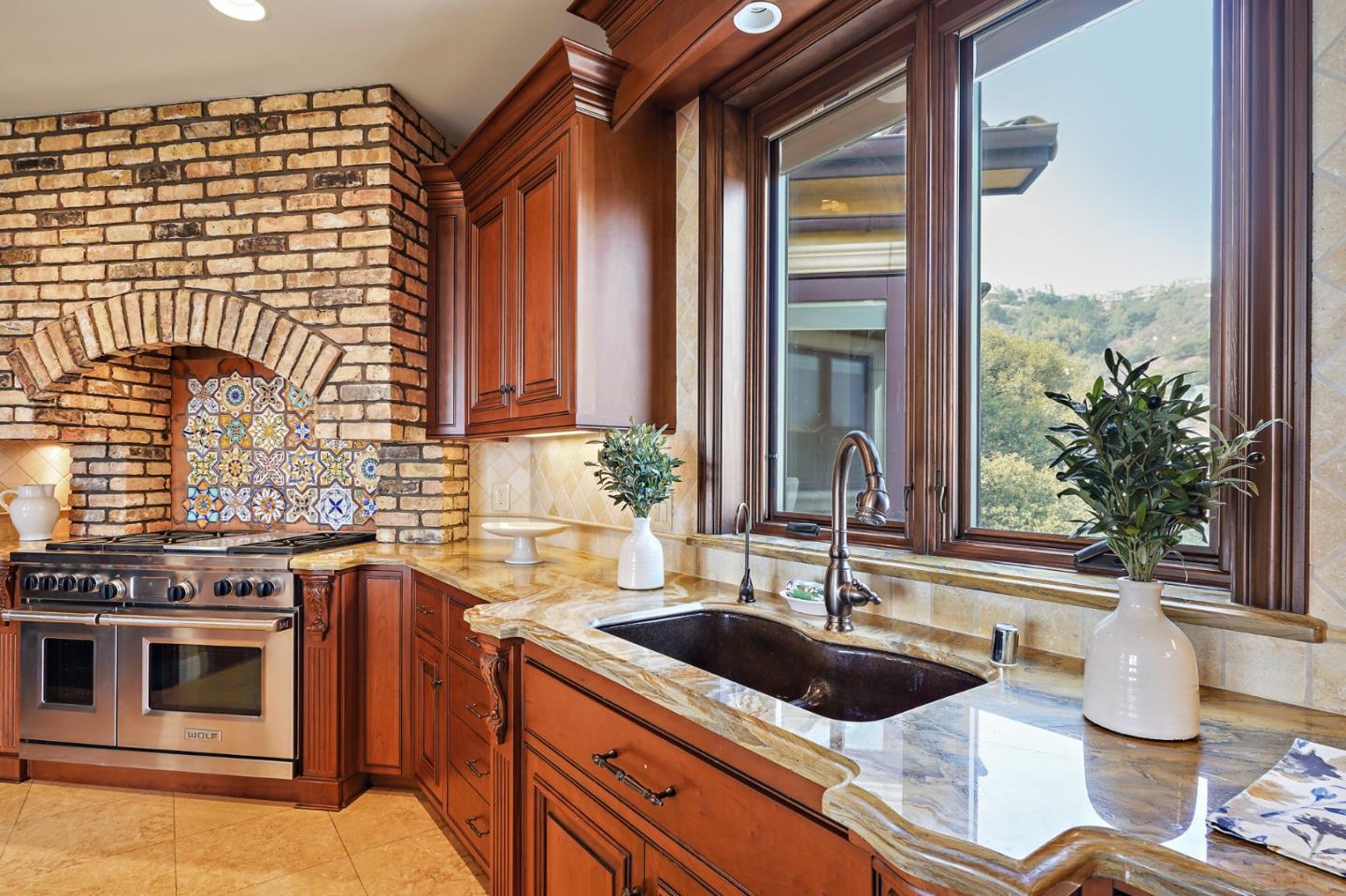 Queens Court San Carlos, CA 94070 - Photo 31 of 72 Gallery Image 31