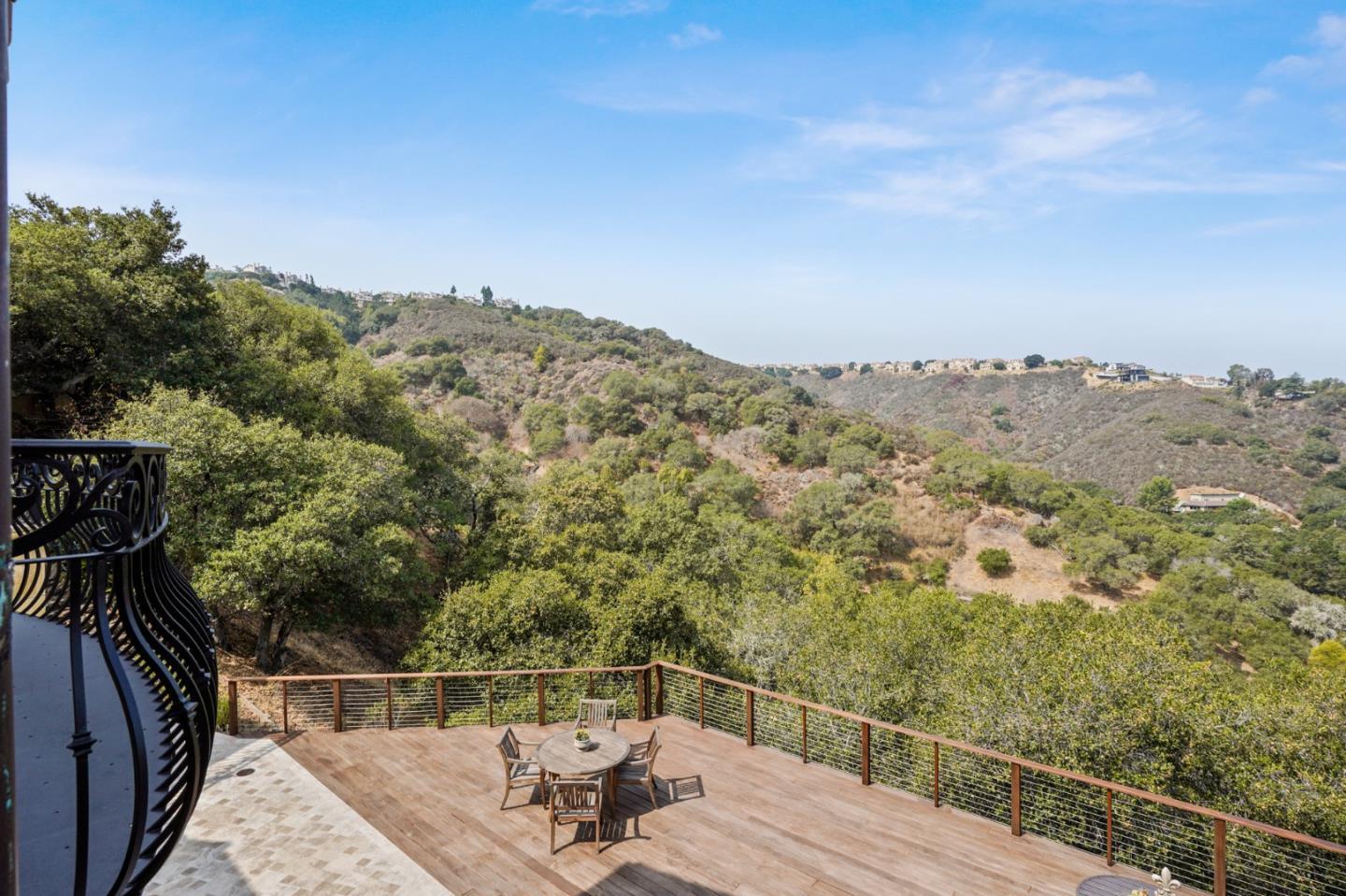 Queens Court San Carlos, CA 94070 - Photo 48 of 72 Gallery Image 48