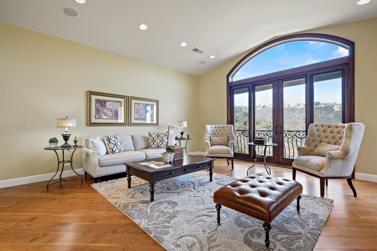 Queens Court San Carlos, CA 94070 - Photo 50 of 72 Gallery Image 50