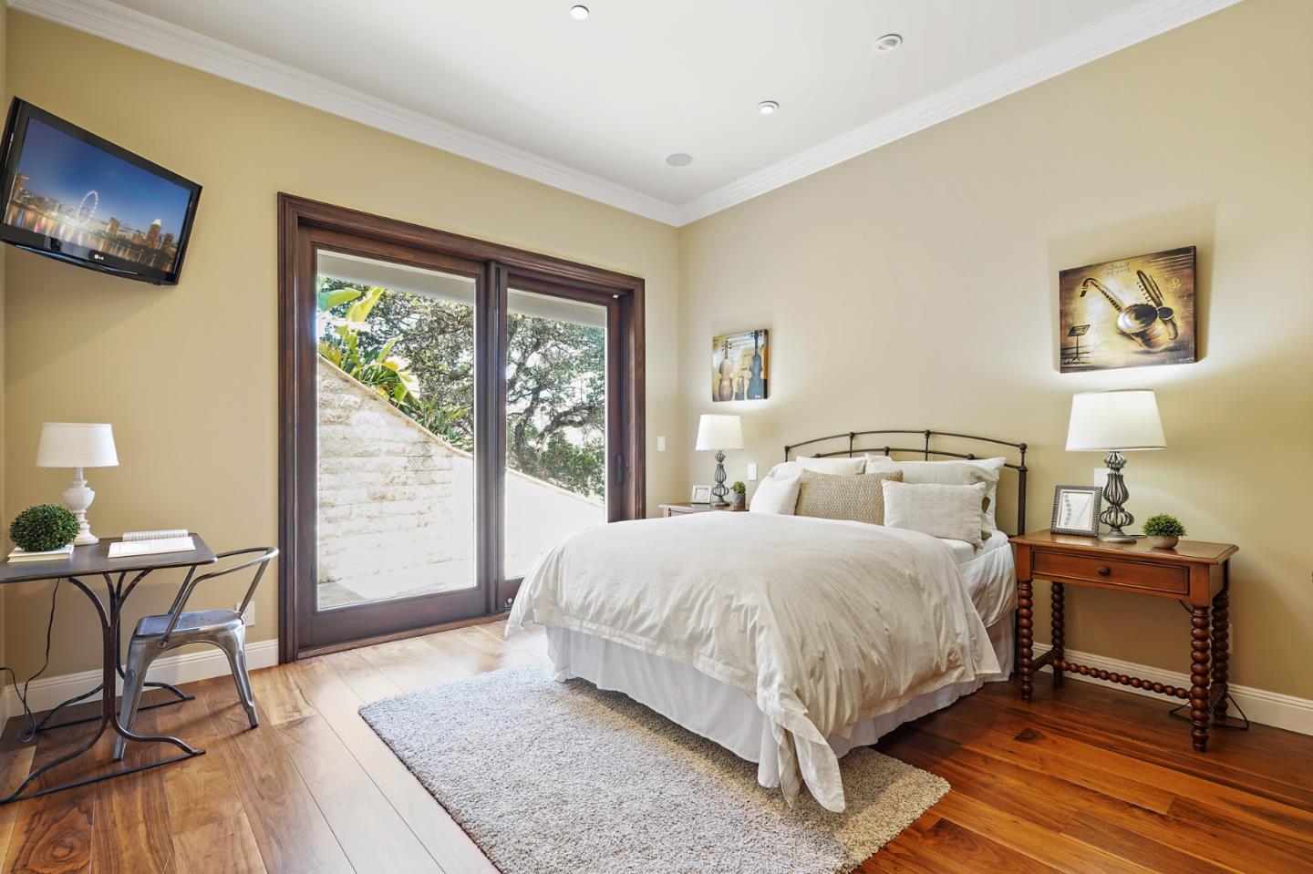 Queens Court San Carlos, CA 94070 - Photo 53 of 72 Gallery Image 53