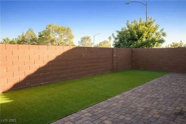 $2,585 | 4302 Eagle Island Street, Las Vegas, NV 89130