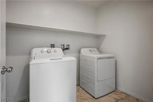 $2,585 | 4302 Eagle Island Street, Las Vegas, NV 89130