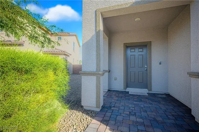 $2,585 | 4302 Eagle Island Street, Las Vegas, NV 89130