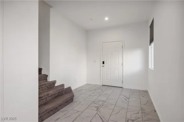 $2,585 | 4302 Eagle Island Street, Las Vegas, NV 89130