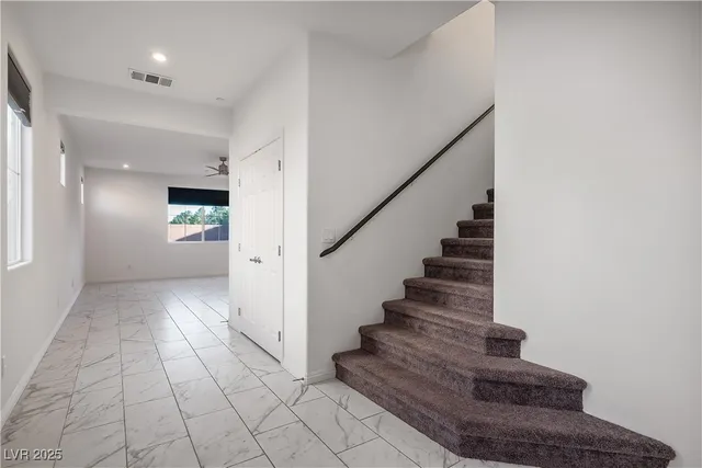 $2,585 | 4302 Eagle Island Street, Las Vegas, NV 89130