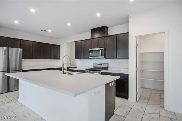 $2,585 | 4302 Eagle Island Street, Las Vegas, NV 89130