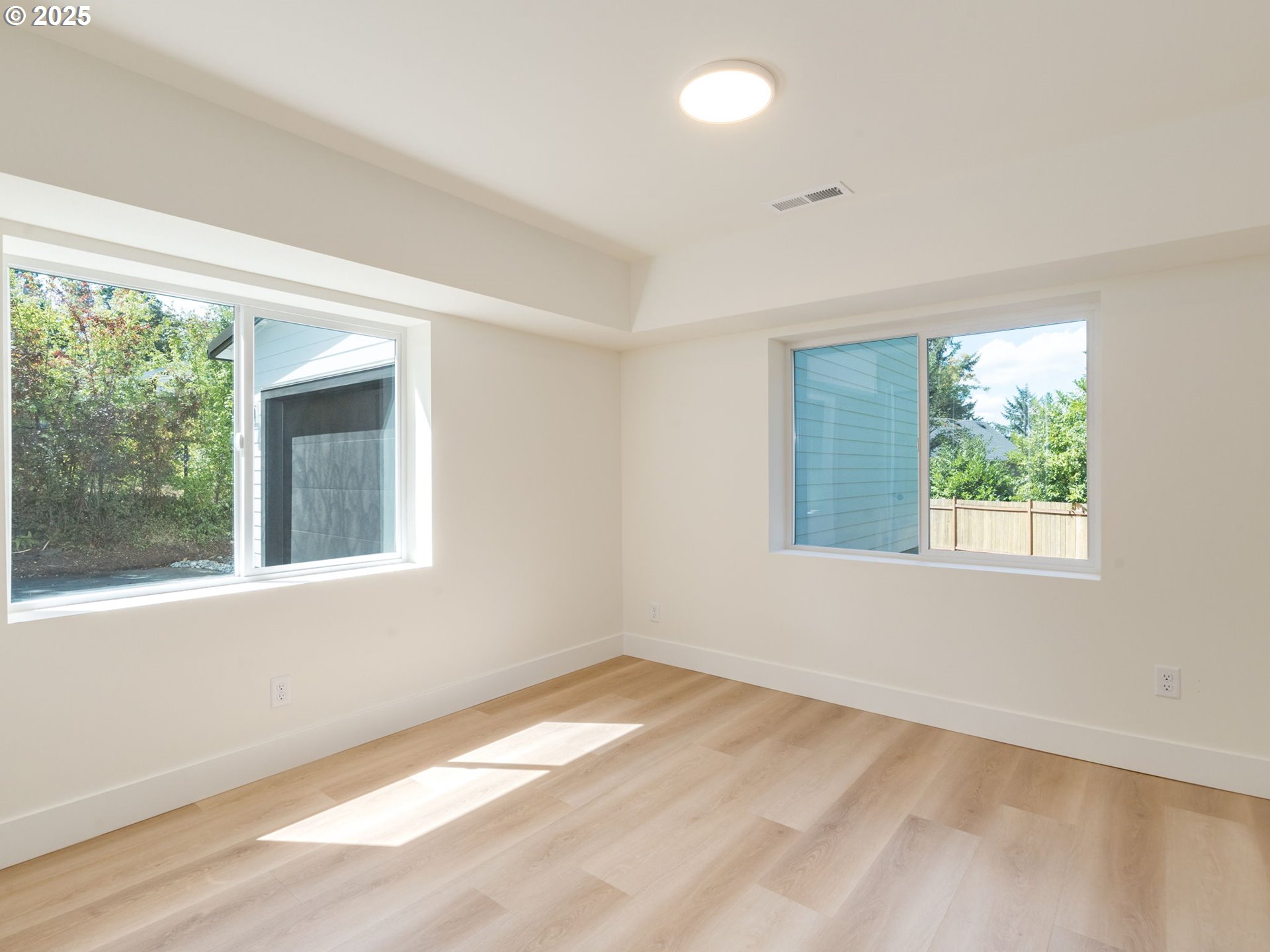 9541 Southwest 62nd Drive Portland, OR 97219 - Photo 36 of 44