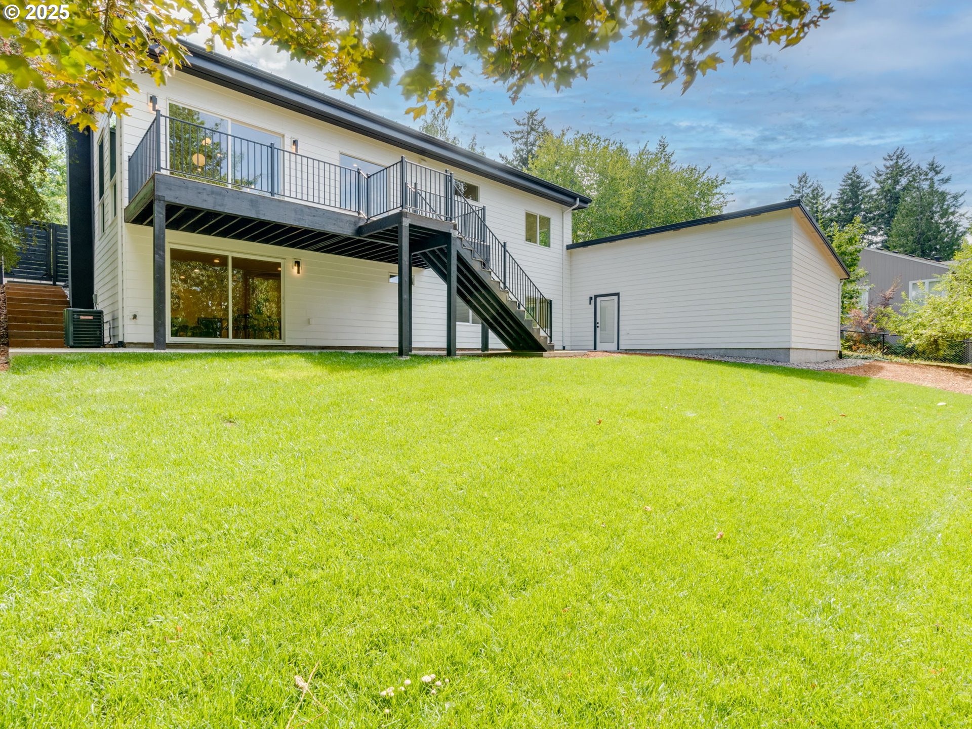 9541 Southwest 62nd Drive Portland, OR 97219 - Photo 39 of 44