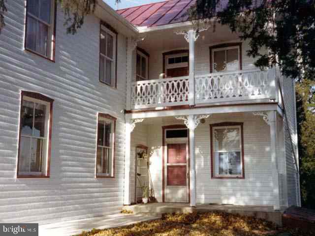 1500-1502 Laudermilch Road Palmyra, PA 17078 - Photo 5 of 9 Gallery Image 5