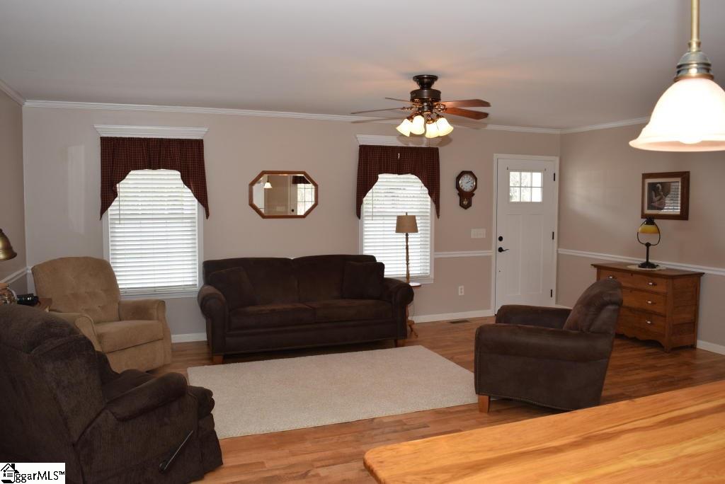 1011 Welcome Road Williamston, SC 29697 - Photo 5 of 35 Gallery Image 5