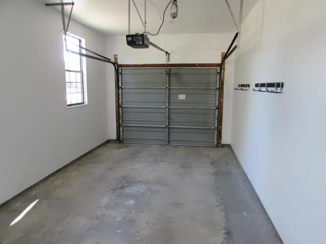 $215,000 | 9920 Cambridge Court, South Lyon, MI 48178