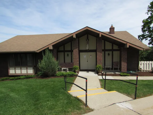 $215,000 | 9920 Cambridge Court, South Lyon, MI 48178