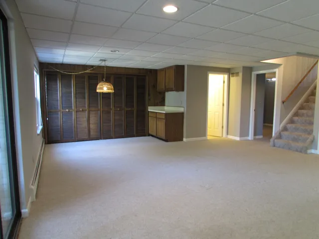 $215,000 | 9920 Cambridge Court, South Lyon, MI 48178