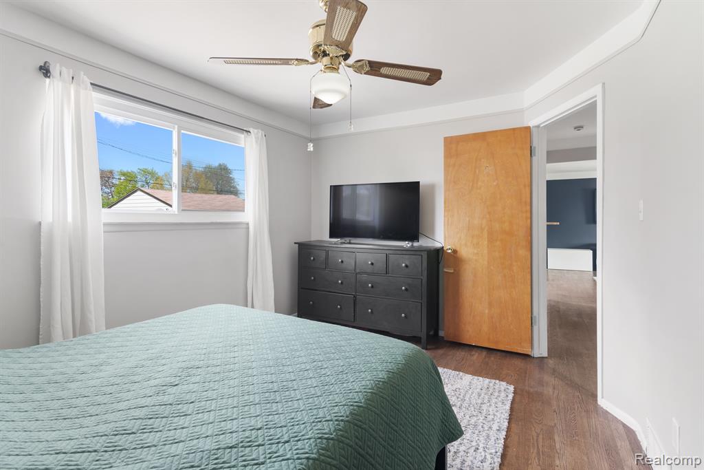 33038 Joy Road Livonia, MI 48150 - Photo 11 of 23 Gallery Image 11