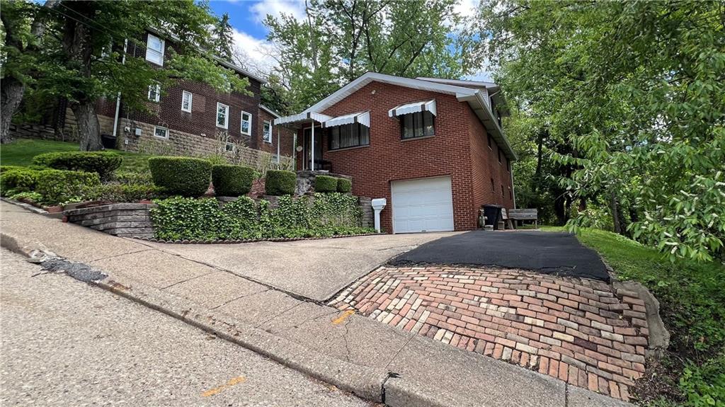 524 Decatur Avenue Pittsburgh, PA 15221 - Photo 2 of 23 Gallery Image 2