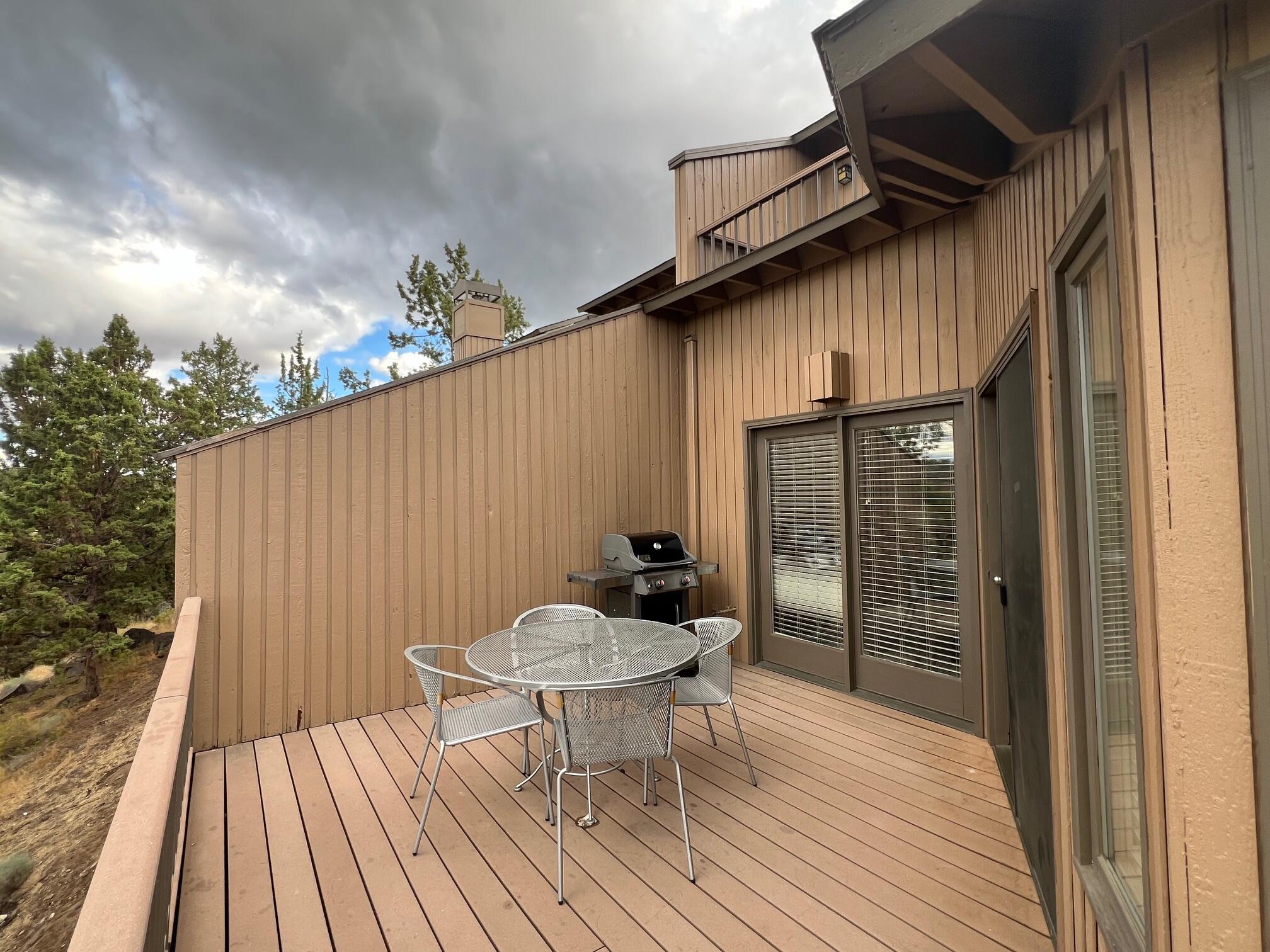 1850 Redtail Hawk Drive, Unit RV53I Redmond, OR 97756 - Photo 2 of 36 IMG_9296