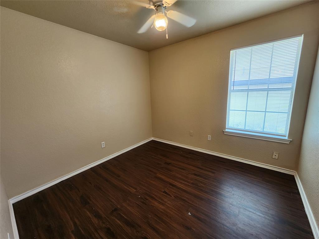 1431 East Robert Street Fort Worth, TX 76104 - Photo 13 of 22