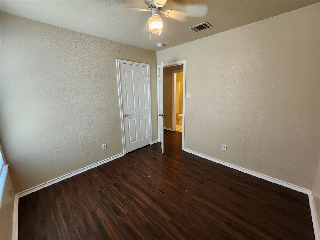 1431 East Robert Street Fort Worth, TX 76104 - Photo 14 of 22